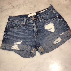 ONLY WORN ONCE PacSun Size 0 Shorts